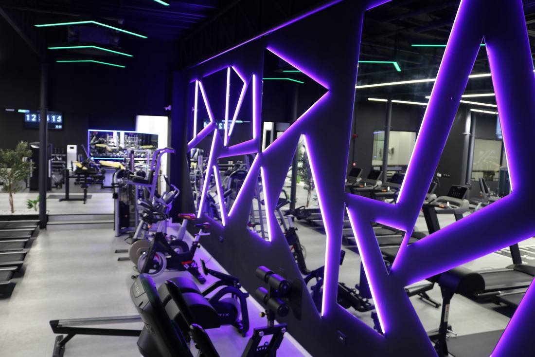 Bikes and rowers